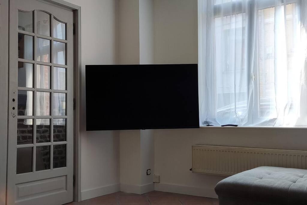 Maison Ronchin/Lille - Proche Toutes Commodites ภายนอก รูปภาพ
