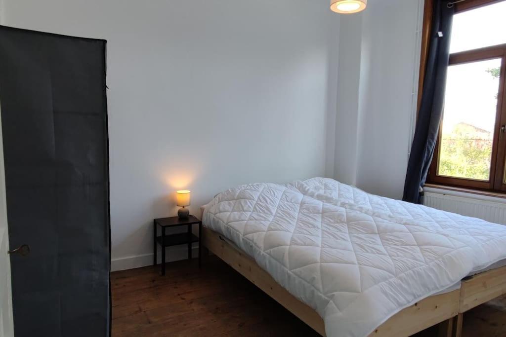 Maison Ronchin/Lille - Proche Toutes Commodites ภายนอก รูปภาพ